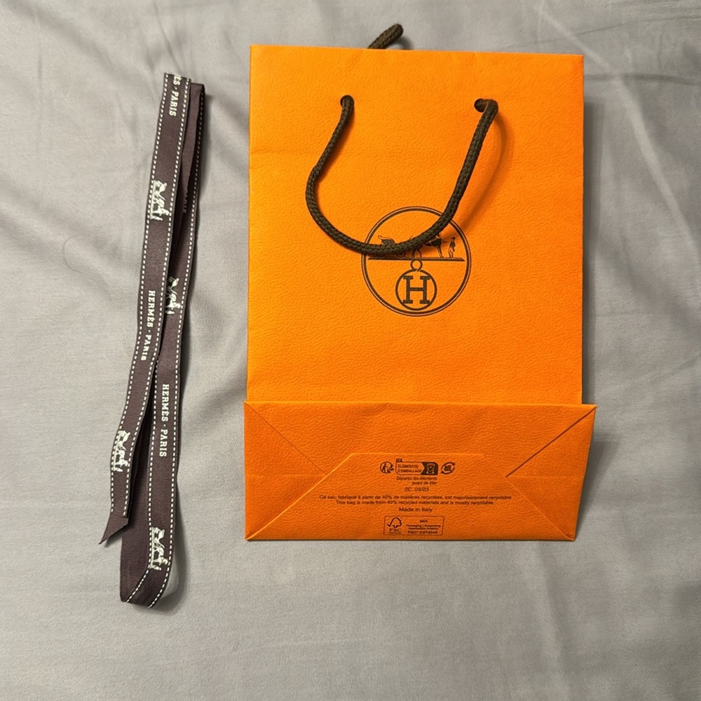 Small Hermes shopping bag and ribbon - Picture 2 of 2